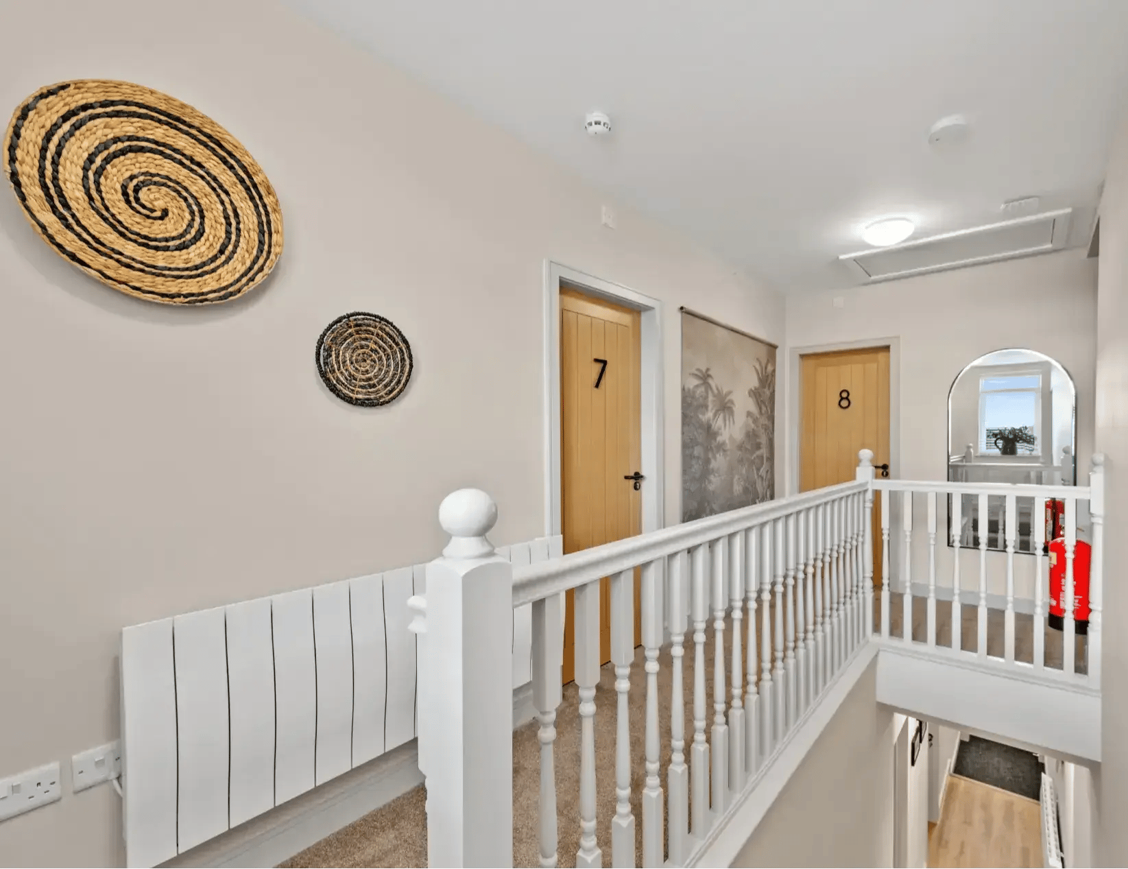 Boutique-homes-bawdlands-upper-floor-landing-2-1