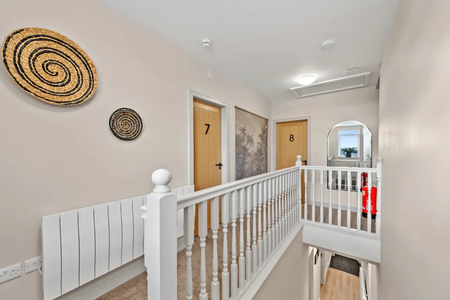 Boutique-homes-bawdlands-upper-floor-landing-2