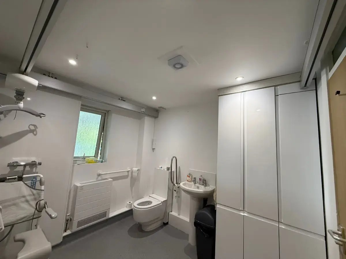 dbc-disabled-toliets-wetroom-3