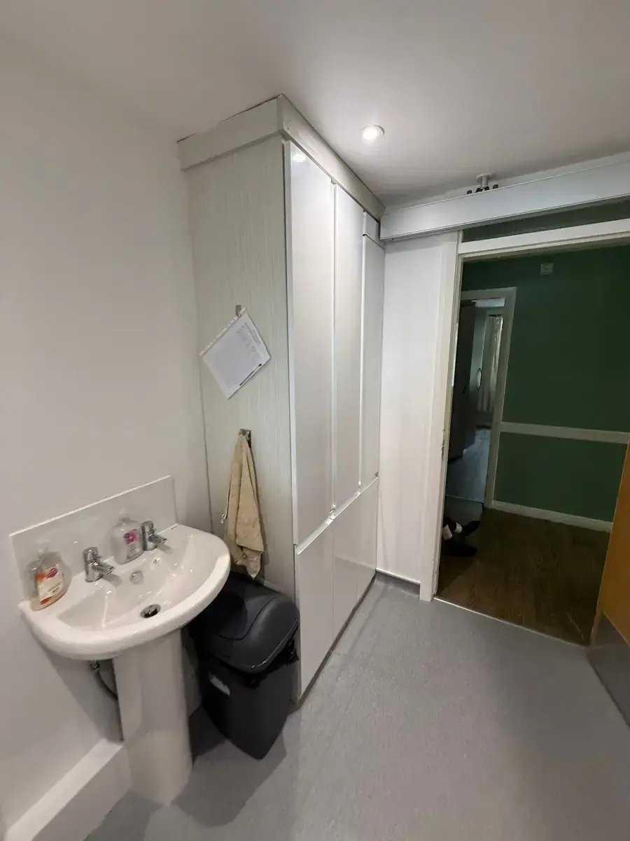dbc-disabled-toliets-wetroom-9